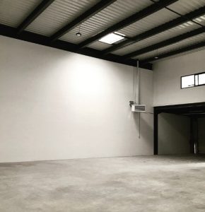 peinture isolante intérieure entrepôt à Elancourt dans les Yvelines (78)